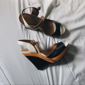 ELLE SANDAL WEDGE HEELS